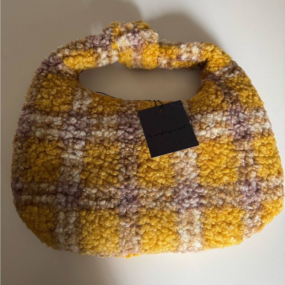 Small purse by Do everything in Love